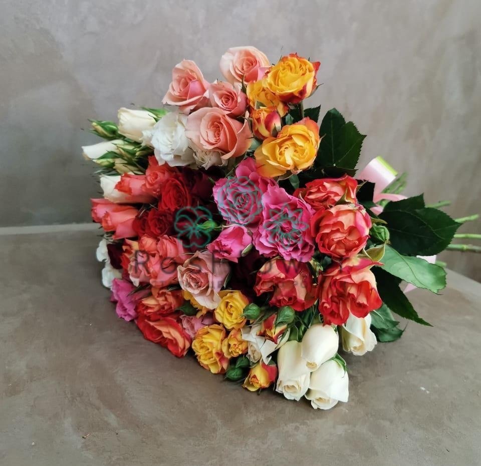 Букет цветов из: Розы в Молчаново