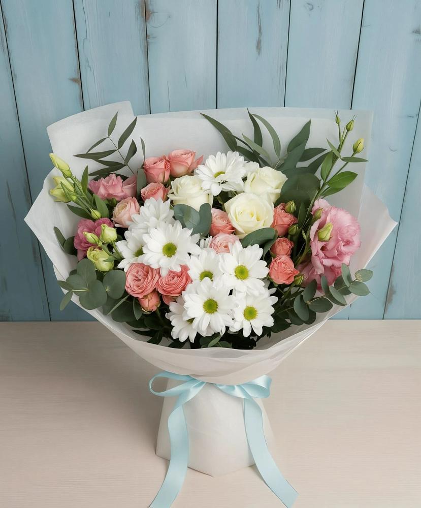 Букет цветов из: Розы, Лизиантусы и Хризантемы в Молчаново