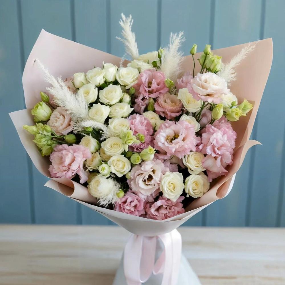 Букет цветов из: Альстромерии и Розы в Молчаново