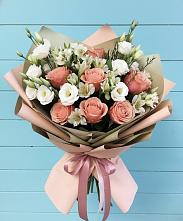 Букет цветов из:  Розы, Альстромерии и Лизиантусы в Молчаново