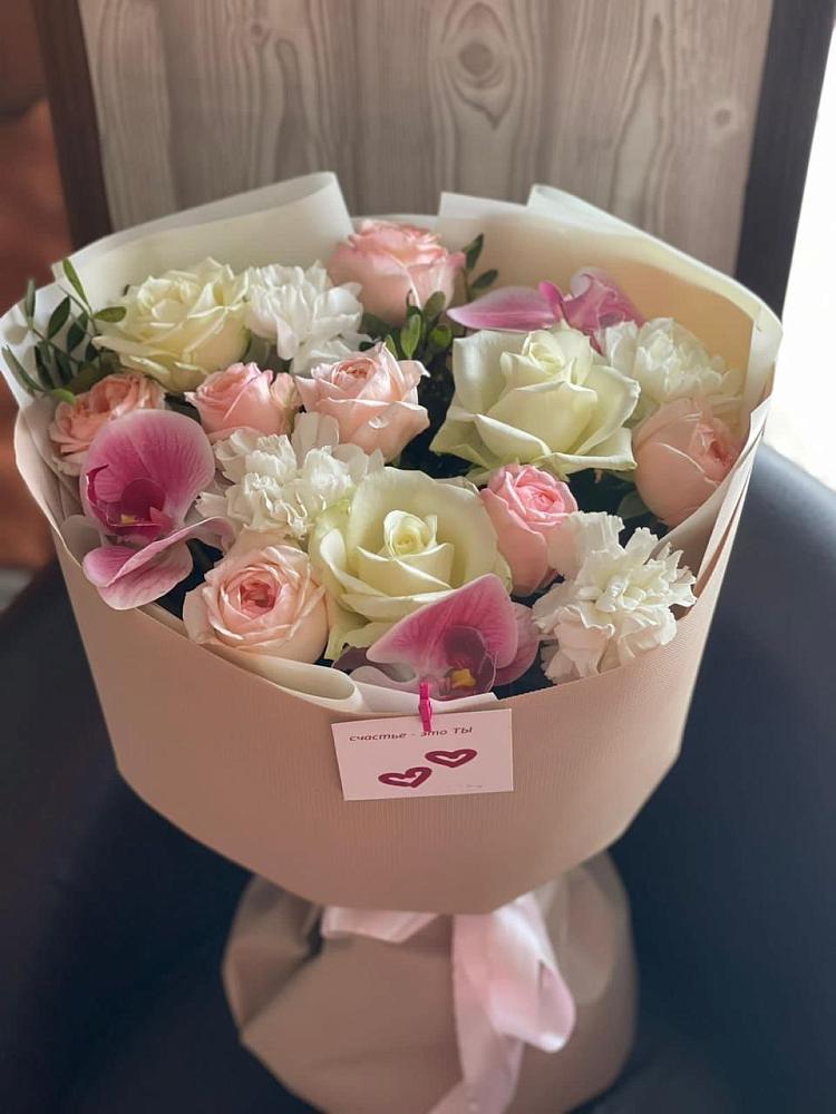 Букет цветов из: Орхидеи, Розы и Гвоздики в Молчаново