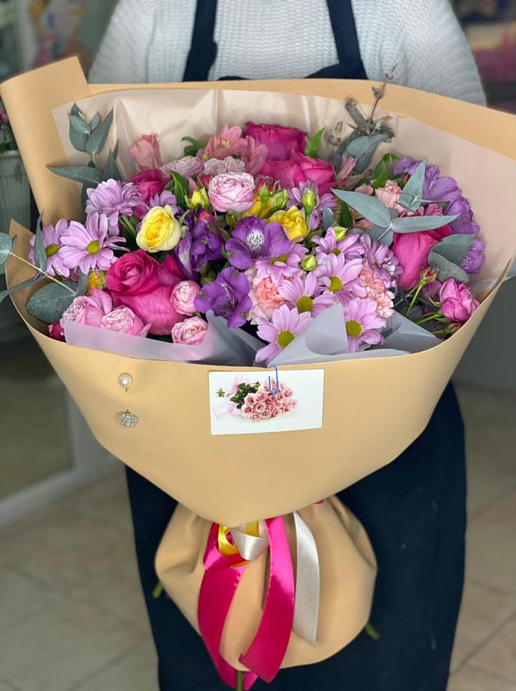 Букет цветов из: Хризантемы, Гвоздики и Альстромерии в Молчаново