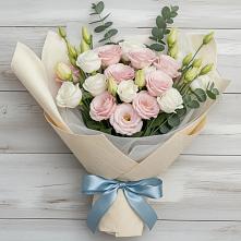 Букет цветов из:  Лизиантусы в Молчаново