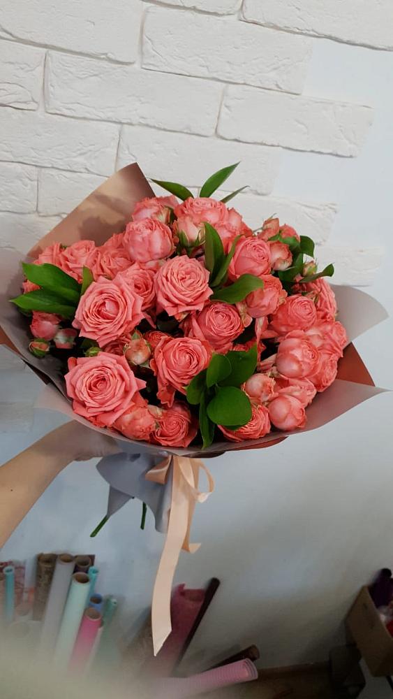 Букет цветов из: Розы в Молчаново