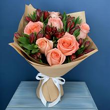 Букет цветов из:  Розы и Альстромерии в Молчаново