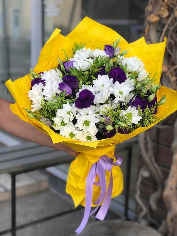 Букет цветов из: Ирисы, Хризантемы и Ромашки в Молчаново