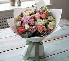 Букет цветов из:  Розы, Лизиантусы и Гвоздики в Молчаново