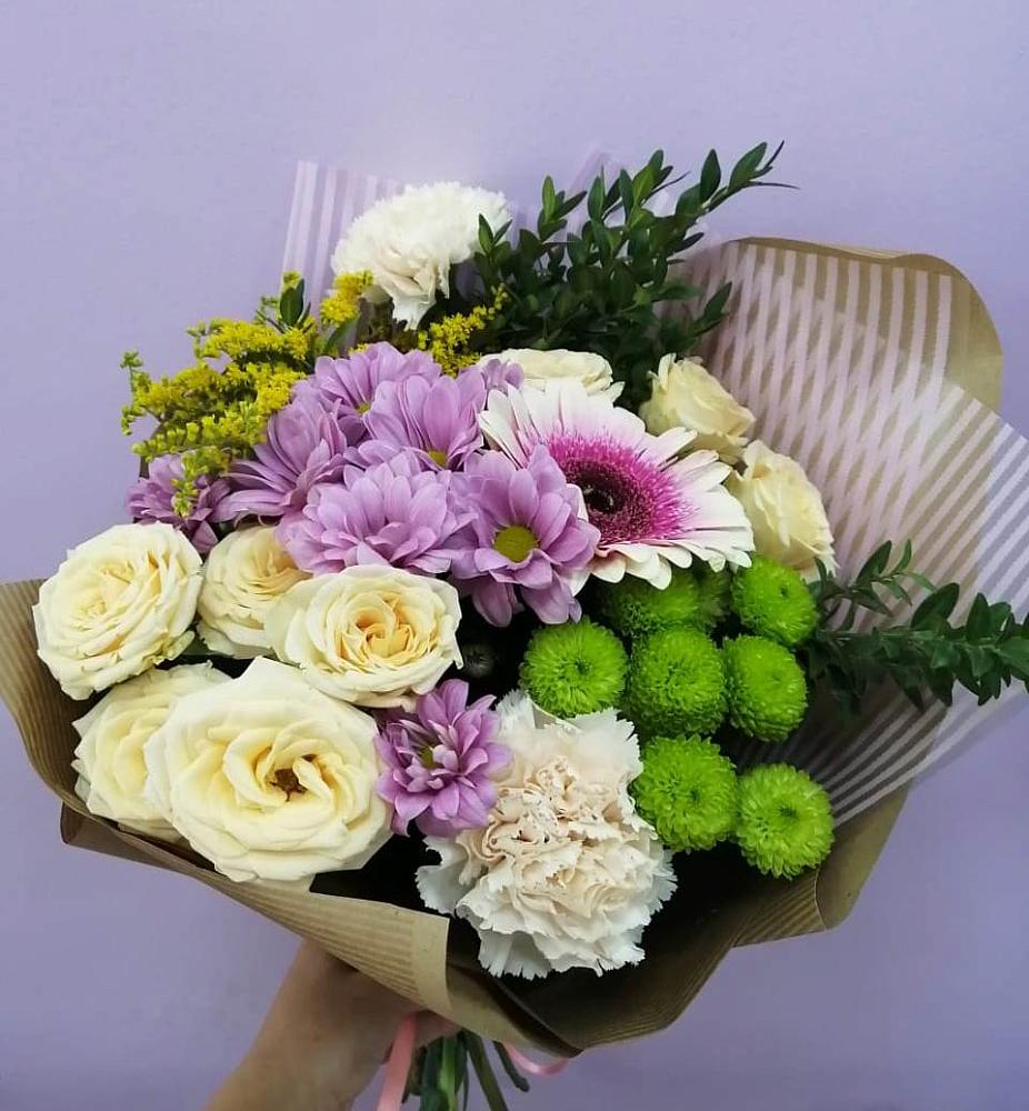 Букет цветов из: Хризантемы, Розы, Гвоздики и Герберы в Молчаново