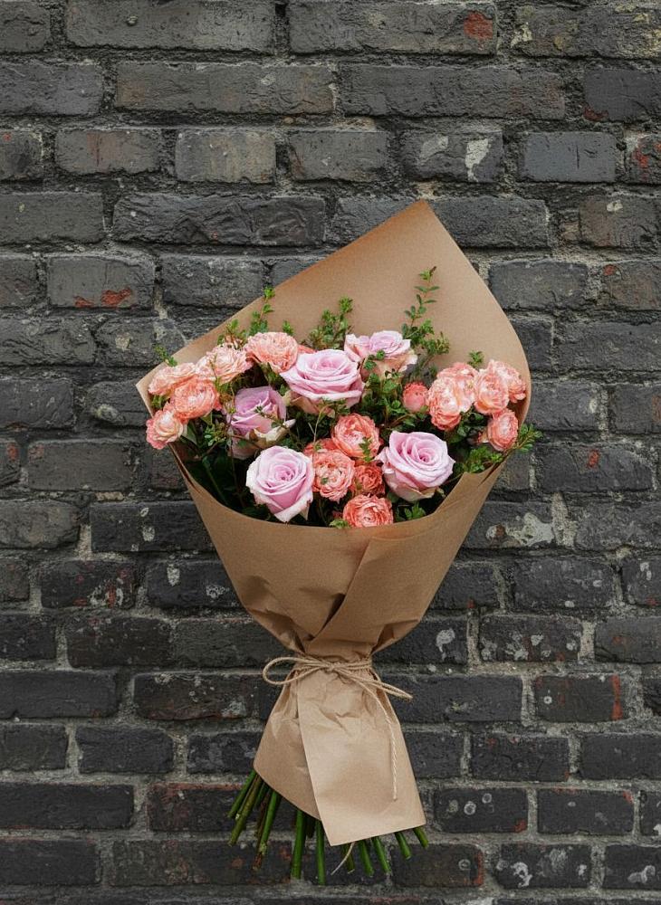 Букет цветов из: Розы в Молчаново