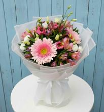 Букет цветов из:  Герберы, Альстромерии и Лизиантусы в Молчаново