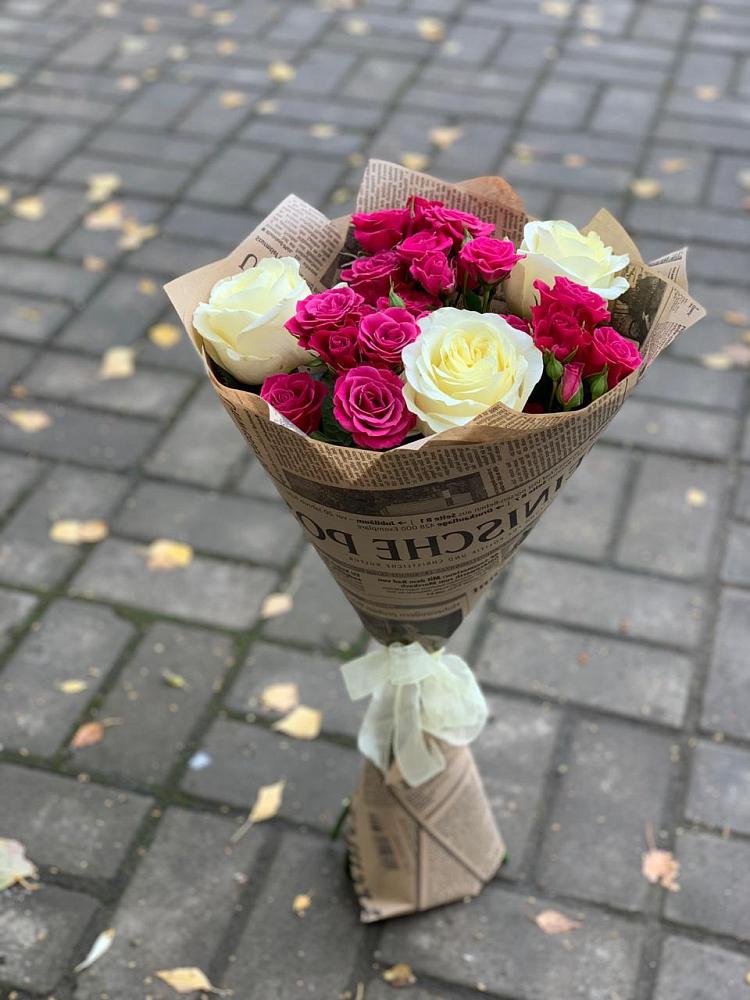 Букет цветов из: Розы в Молчаново