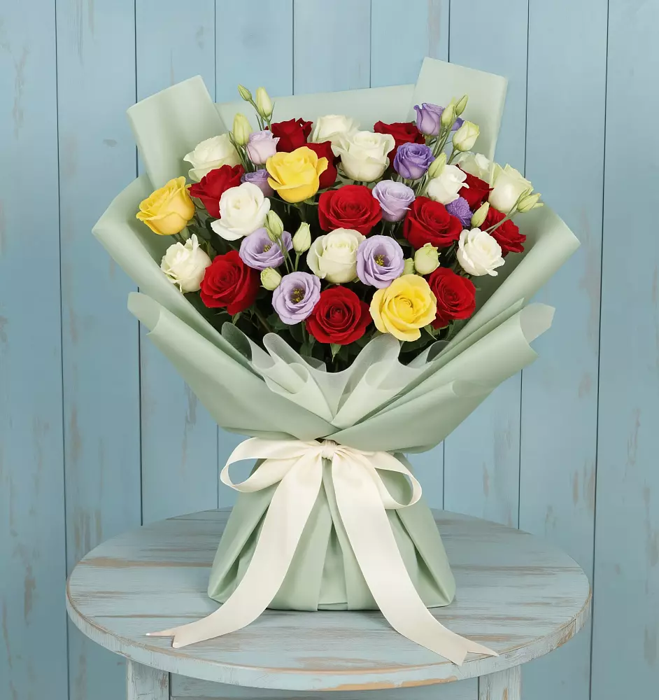 Букет цветов из: Розы в Молчаново