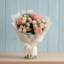 Букет цветов из:  Розы в Молчаново