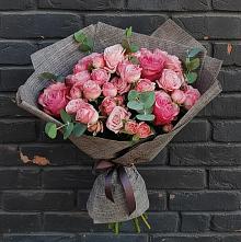 Букет цветов из:  Розы в Молчаново