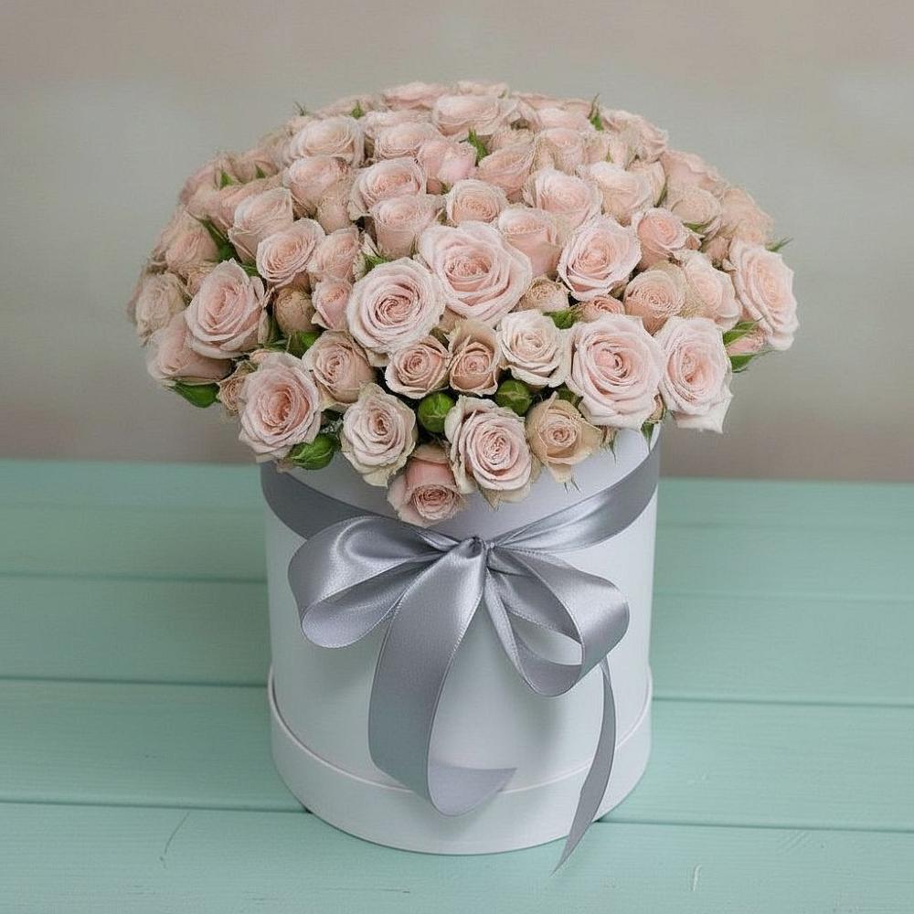 Цветочная композиция из Розы в шляпной коробке в Молчаново