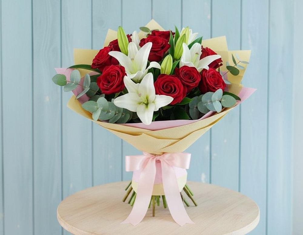 Букет цветов из: Лилии и Розы в Молчаново